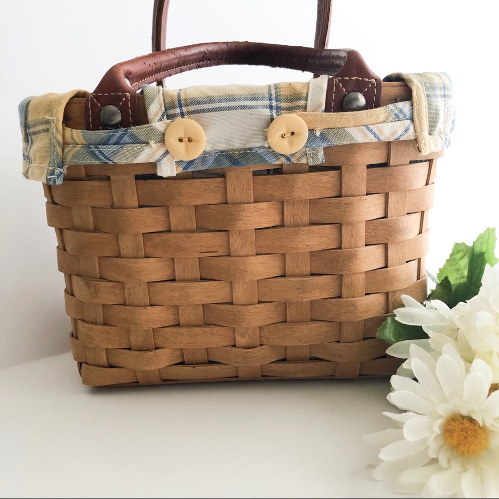 Longaberger 2002 Lunchbox Basket w/Liner/Protector
